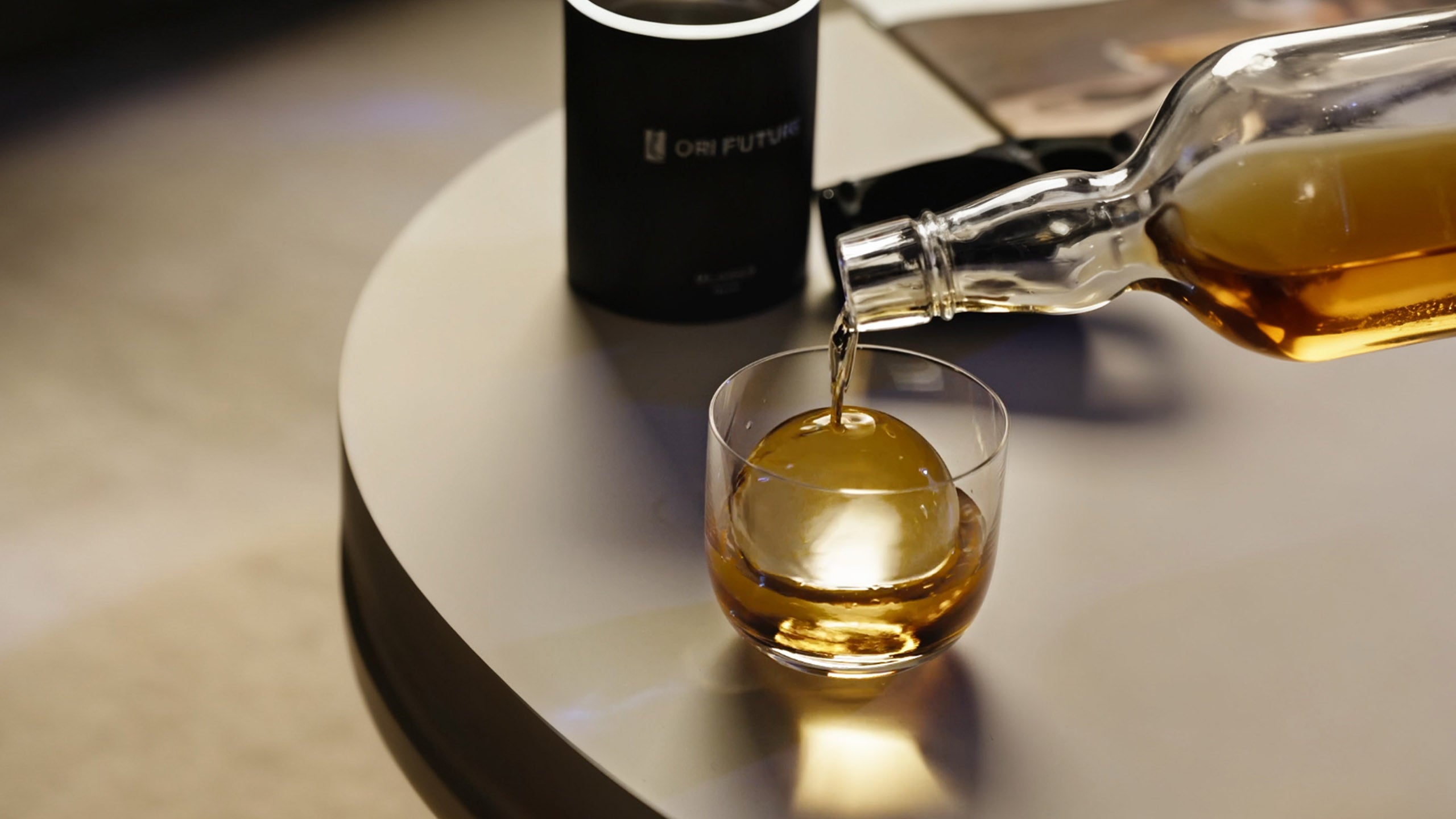 5 Steps for How to Make Good Ice for Whiskey