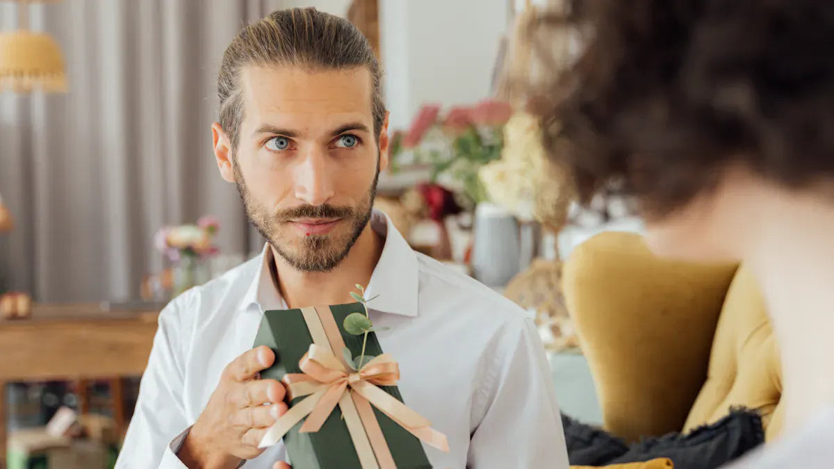 25 Thoughtful and Practical Best Man Gift Ideas