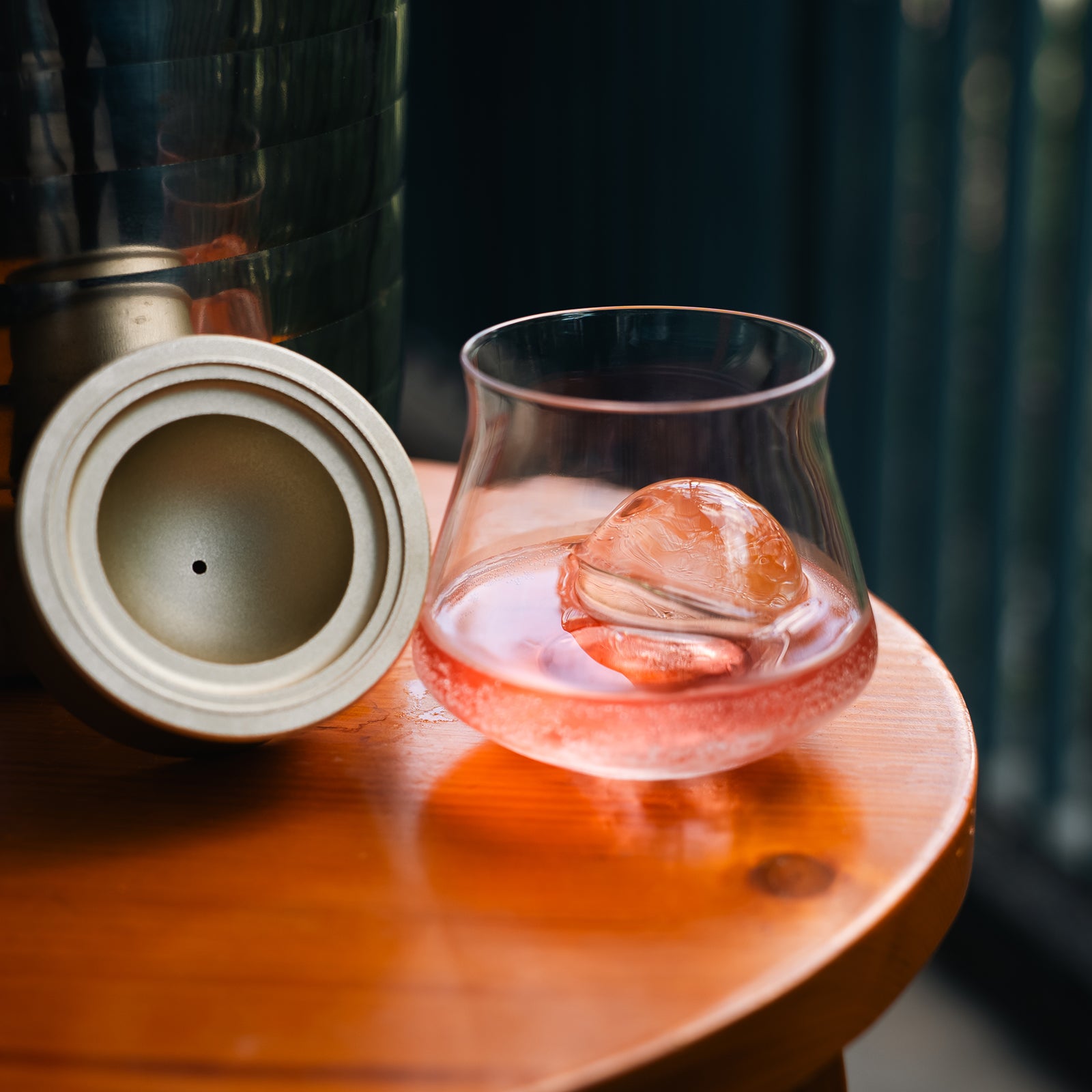 Saturn inserts ice mold